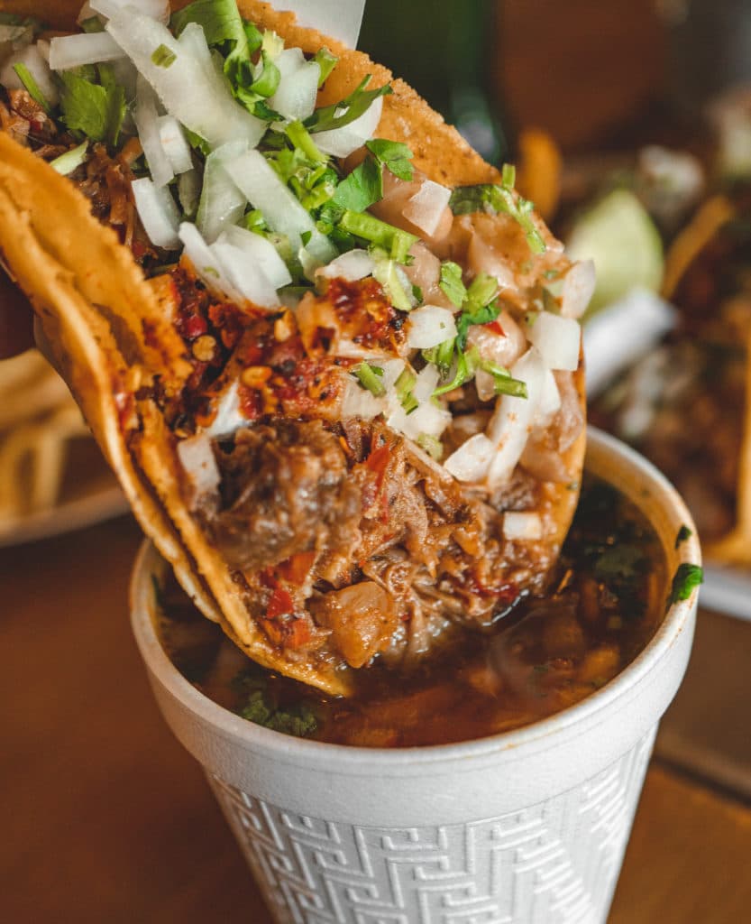 2 Tacos de Birria + Jugo Bichi + Soda