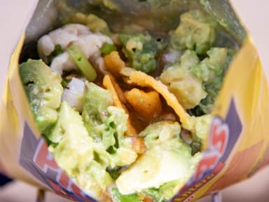 Caldosa de la Barra con Aguacate