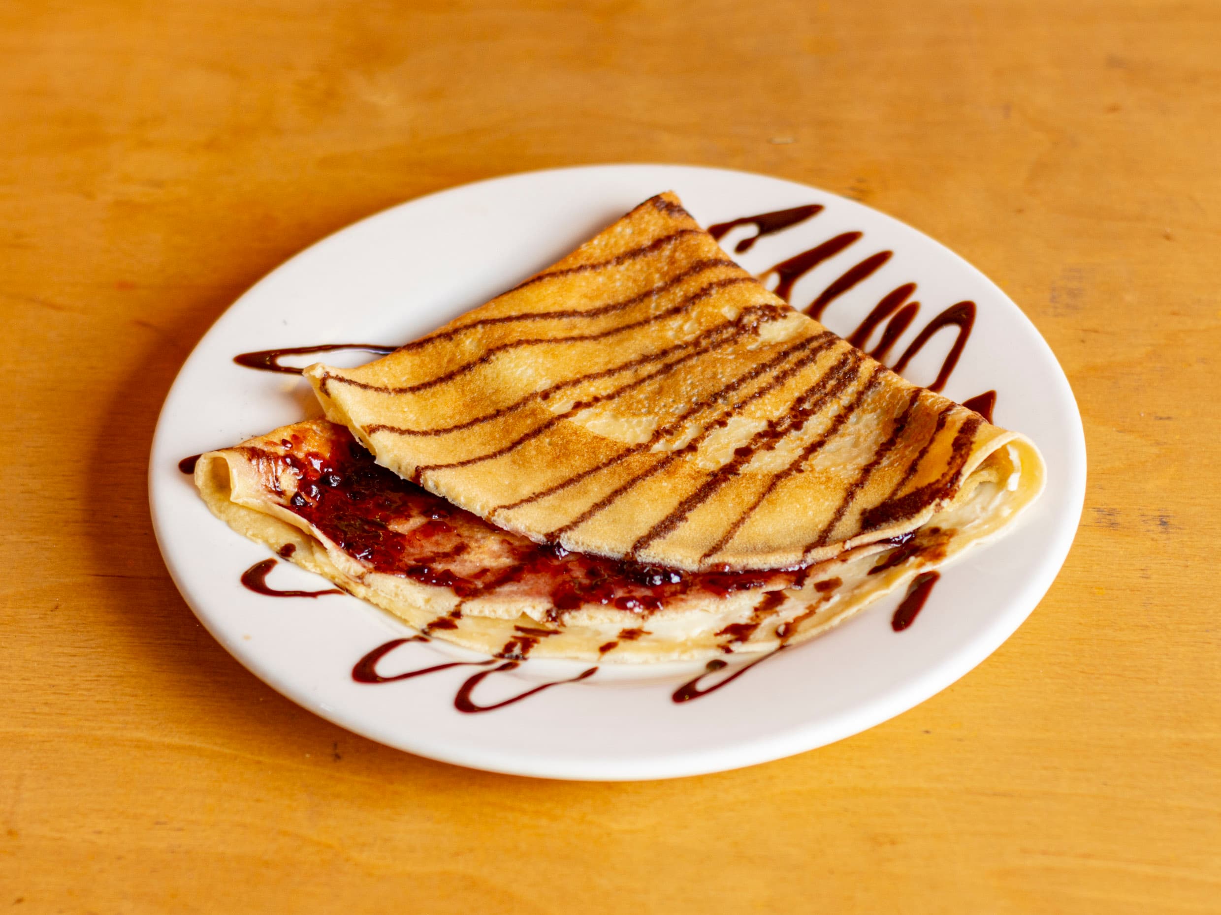 CREPA ZARZAMORA CON QUESO CREMA