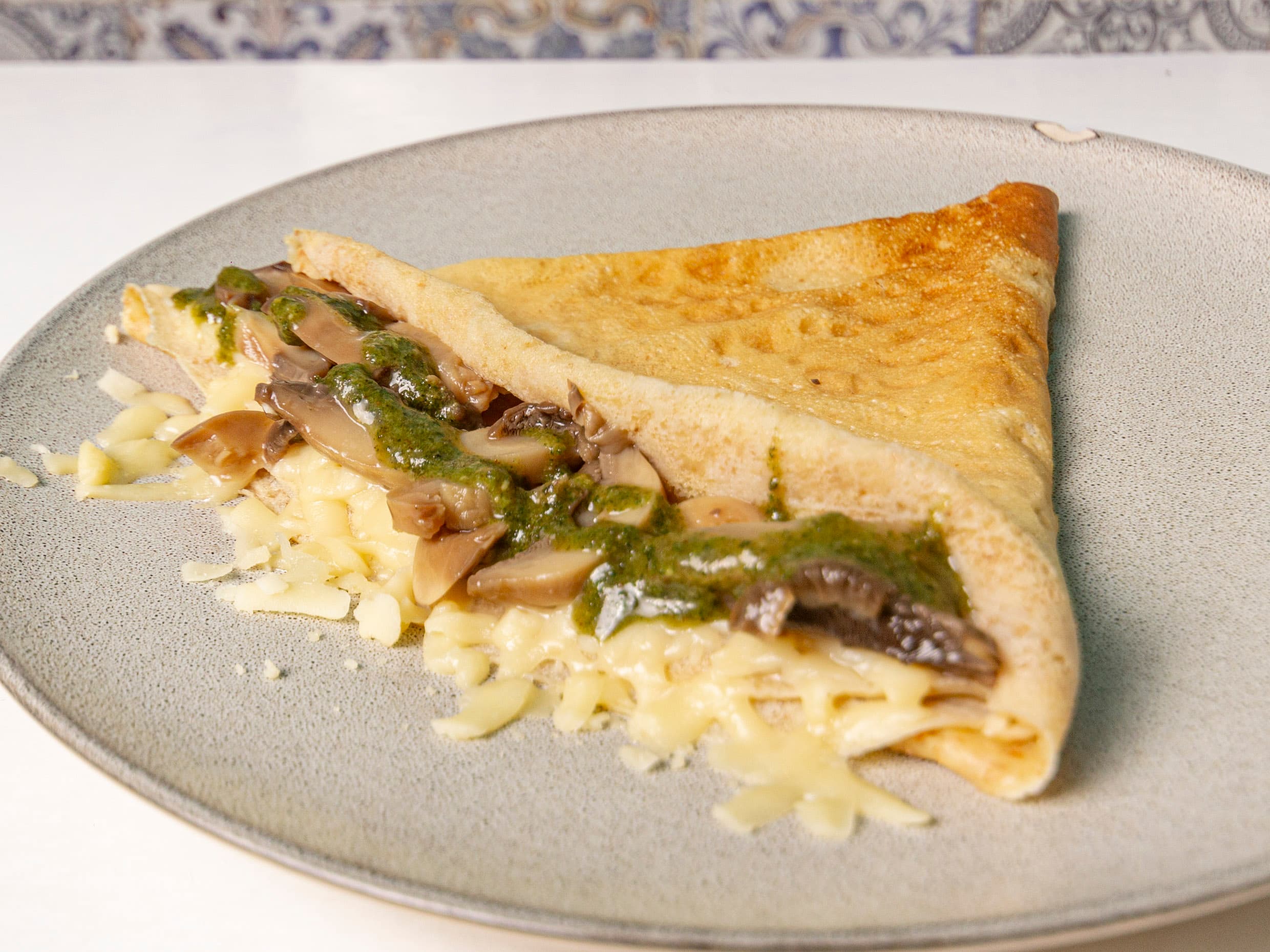 Champiñones con Queso Machengo y Pesto