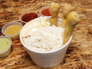 Esquite de patitas de pollo hervido