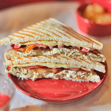 Sándwich Pollo Pesto