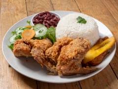 Casado Con Pollo Frito + Refresco