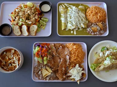 combo carne asada + enchiladas suizas