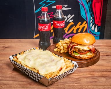 Combo Super Callejera + Salchiqueso + 2 Coca Colas