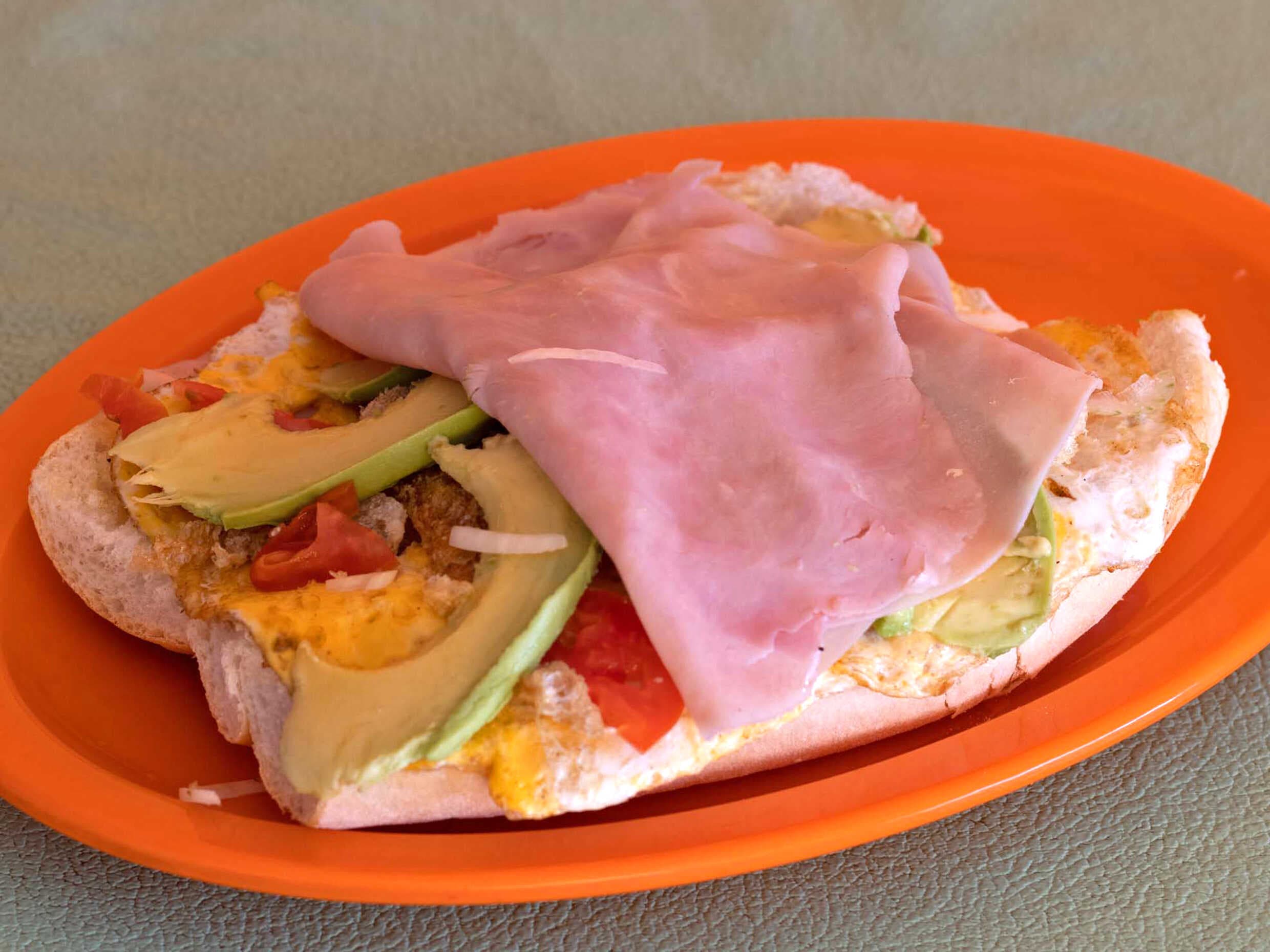 Combo Torta Huevo Con Jamón