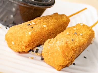 Combo  1 bebida+2kusshiaguis de queso+makis