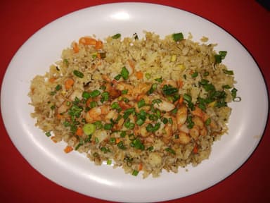 Arroz frito de camarón