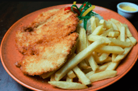 Milanesa de Pollo con Arroz, Papas y Bebida