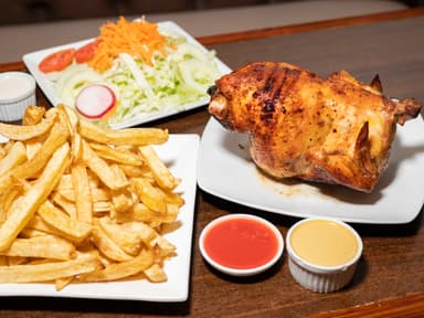1 Pollo Entero + Gaseosa 1.Lt.