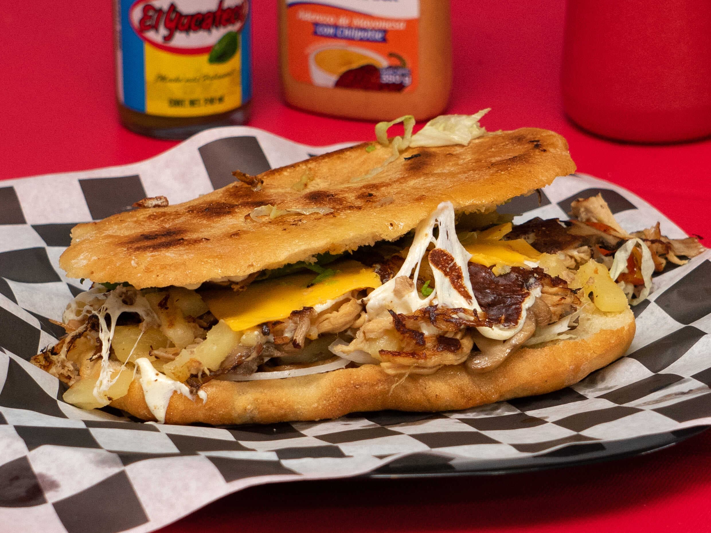 Combo CocaCola + Torta Colima