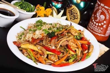 Yakiudon con Pescado