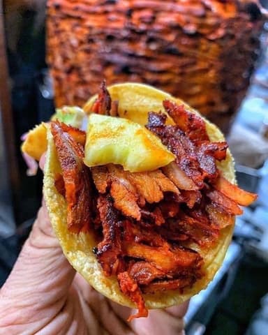 5 Tacos Pastor + Agua 1/2 Litro