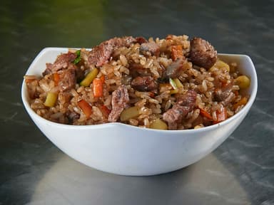 Yakimeshi con Arrachera