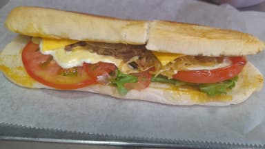 Sándwich de Carne Desmechada y Queso