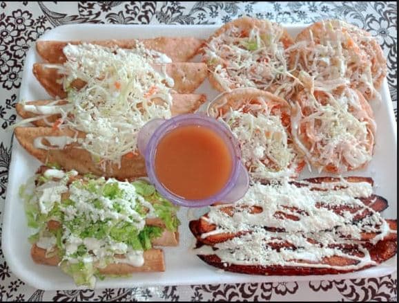 Charola de Antojitos