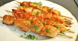 Brocheta de Pollo Marinadas (Yaki tori) orden de 3