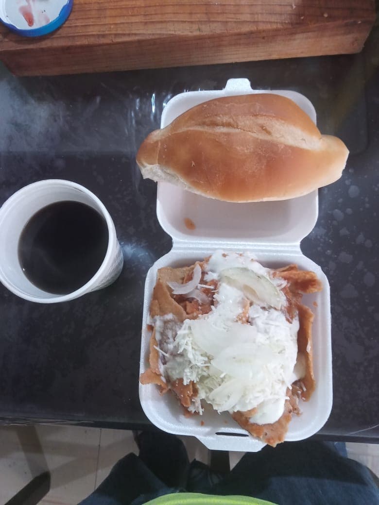 Chilaquiles con Huevo