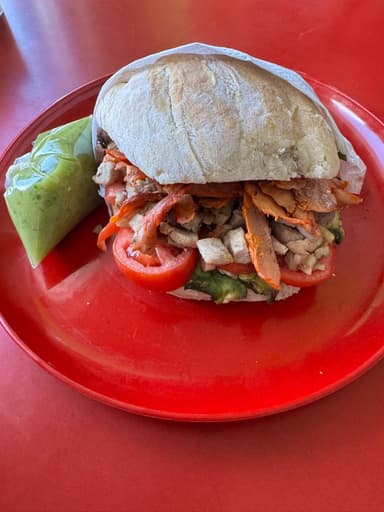 Torta Combinada + Refresco Chico