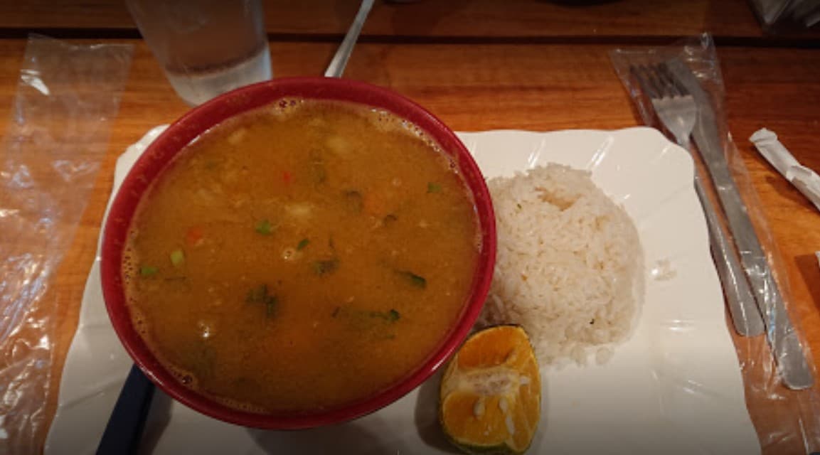 Sopa de Pescado  + Orden de Arroz Blanco