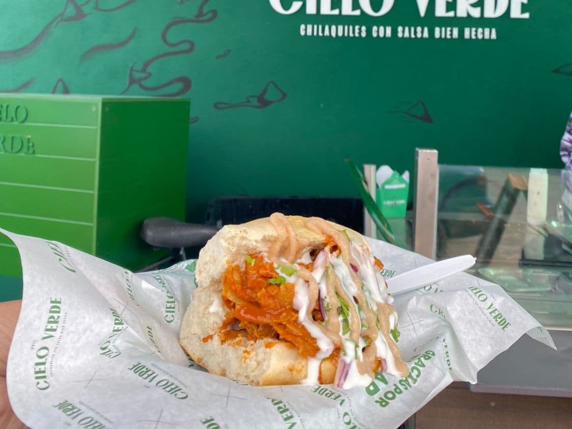 Tortas de Chilaquiles