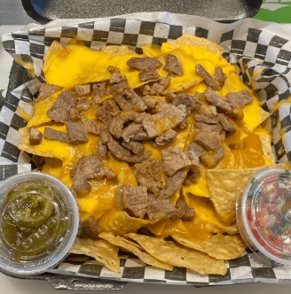 Nachos con Carne Asada