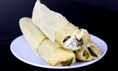 Tamal de Rajas con Philadelphia