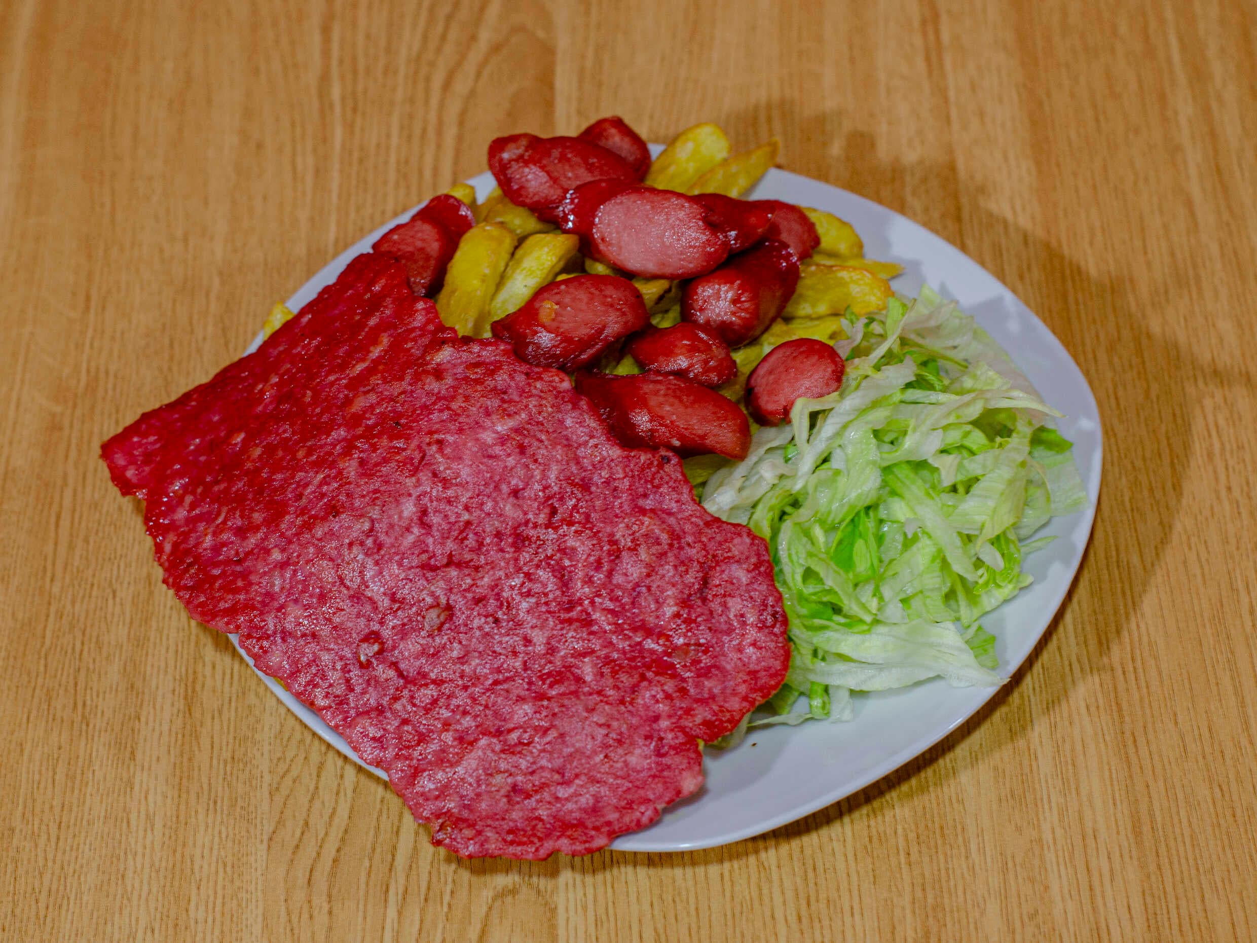 Salchipapa con Chorizo