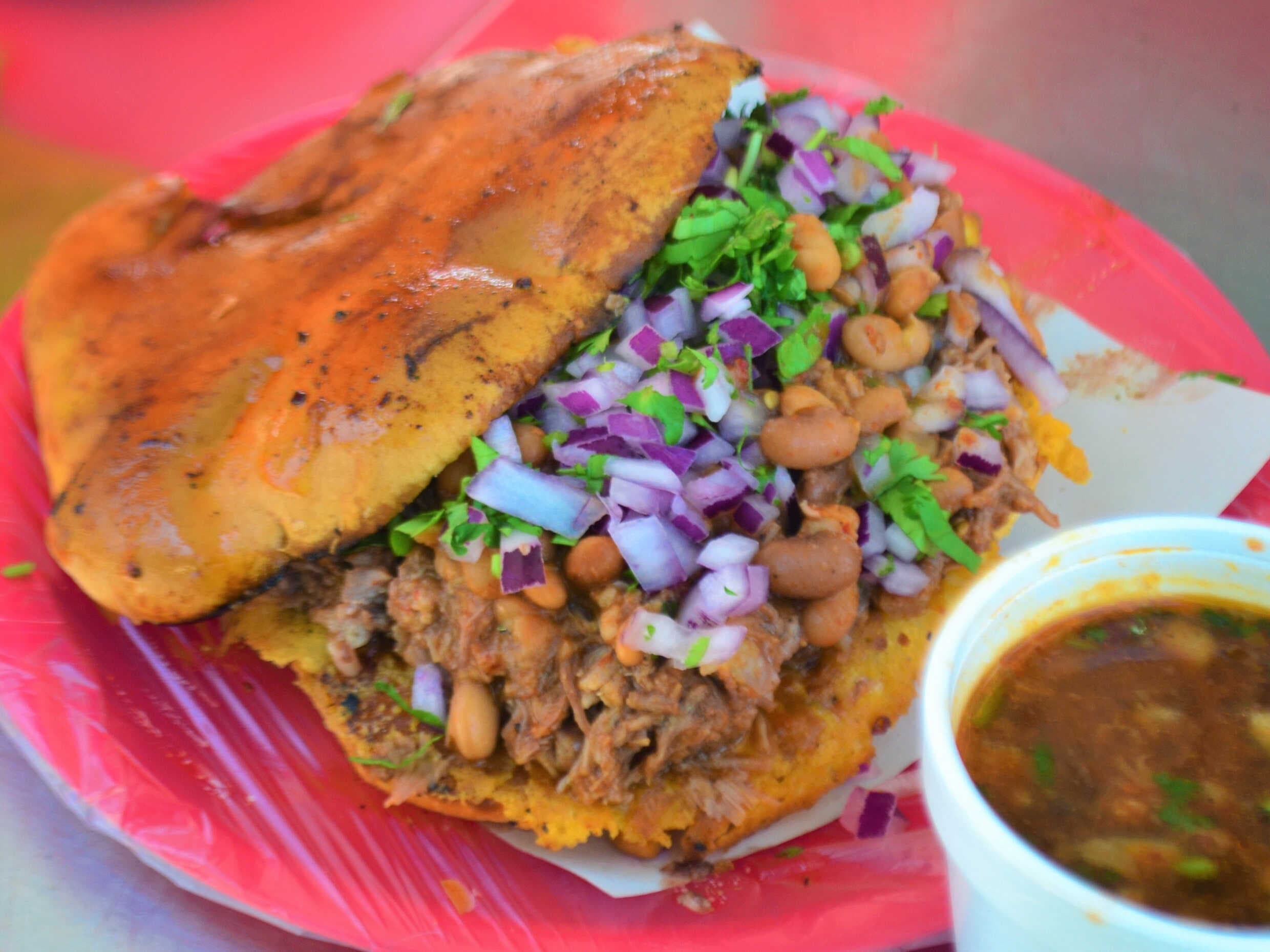 Torta de Birria