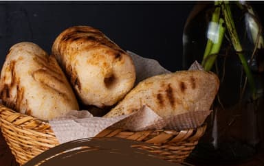 Mulita rellenas de pollo y maíz.