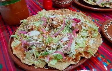 Tostada Gigante