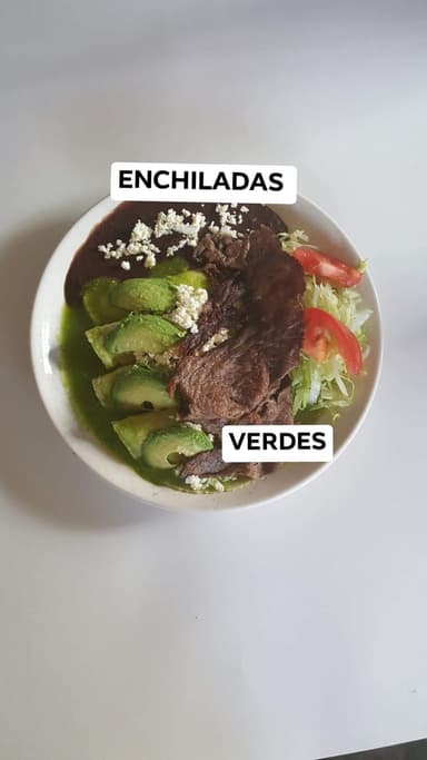 Enchiladas Verdes con Bistec