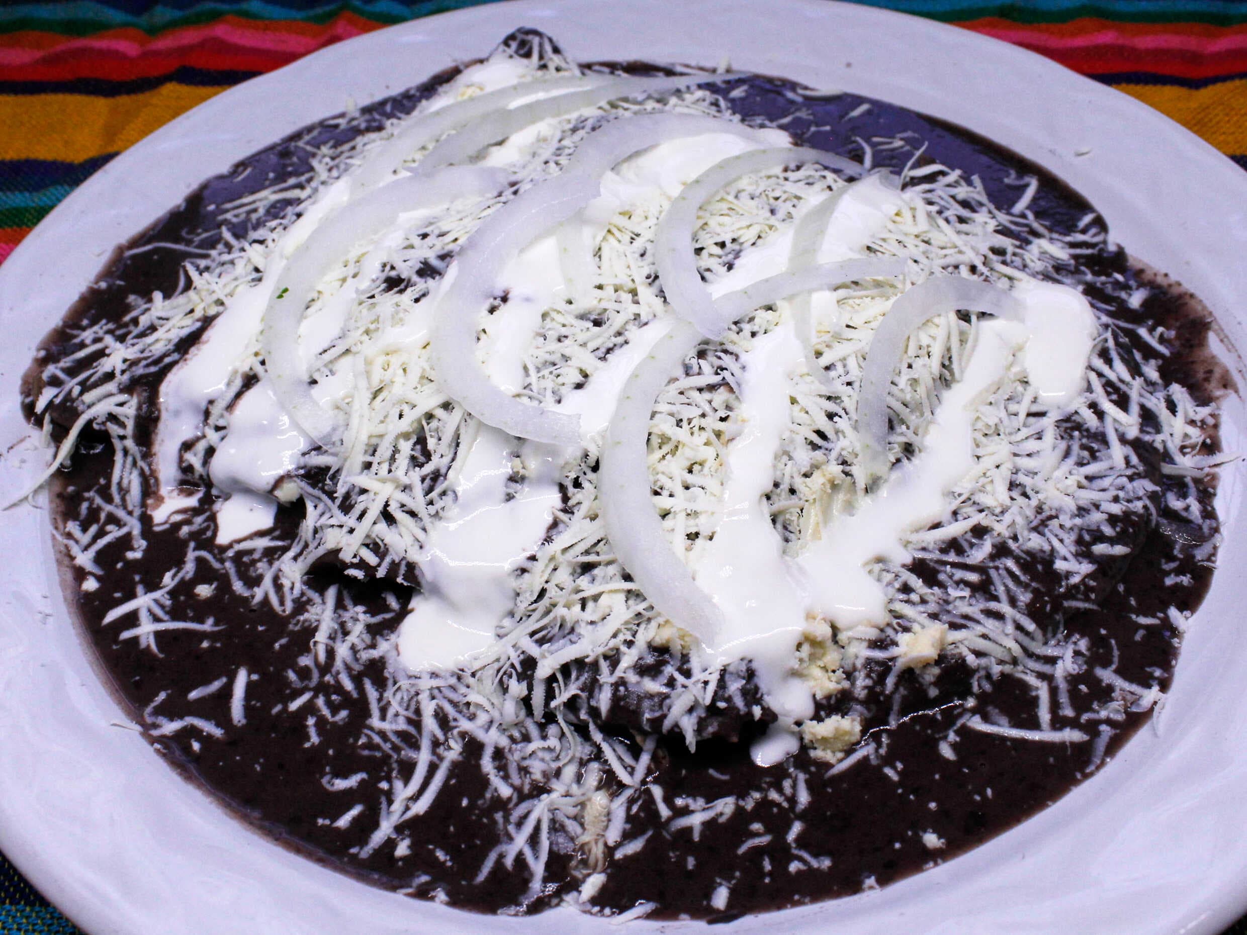 Enfrijoladas