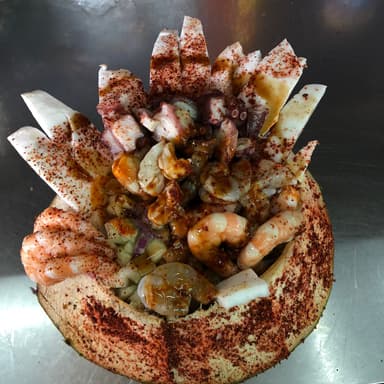 COCO CON CAMARON COCIDO Y PULPO 1 LT