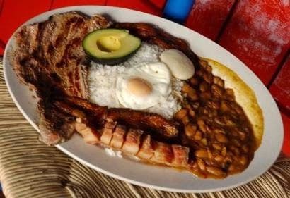 Bandeja Típica Montañera