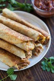 Burritos de Frijoles con Queso