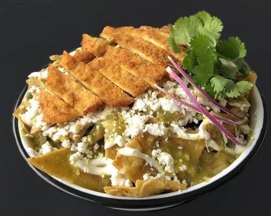 Chilaquiles con Milanesa de Res