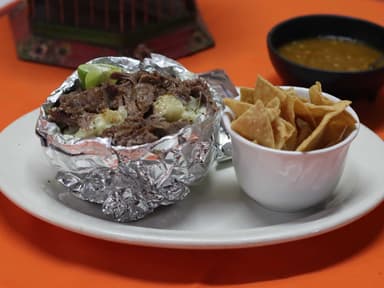 Papa Asada con Carne