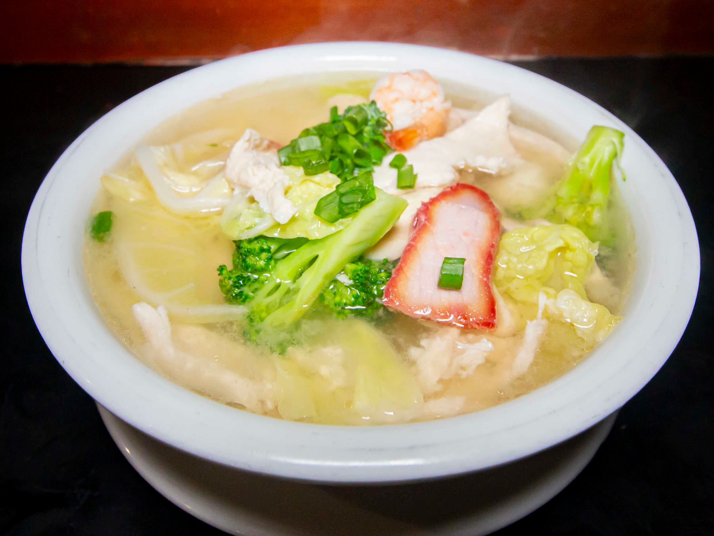 Sopa Wantán Especial