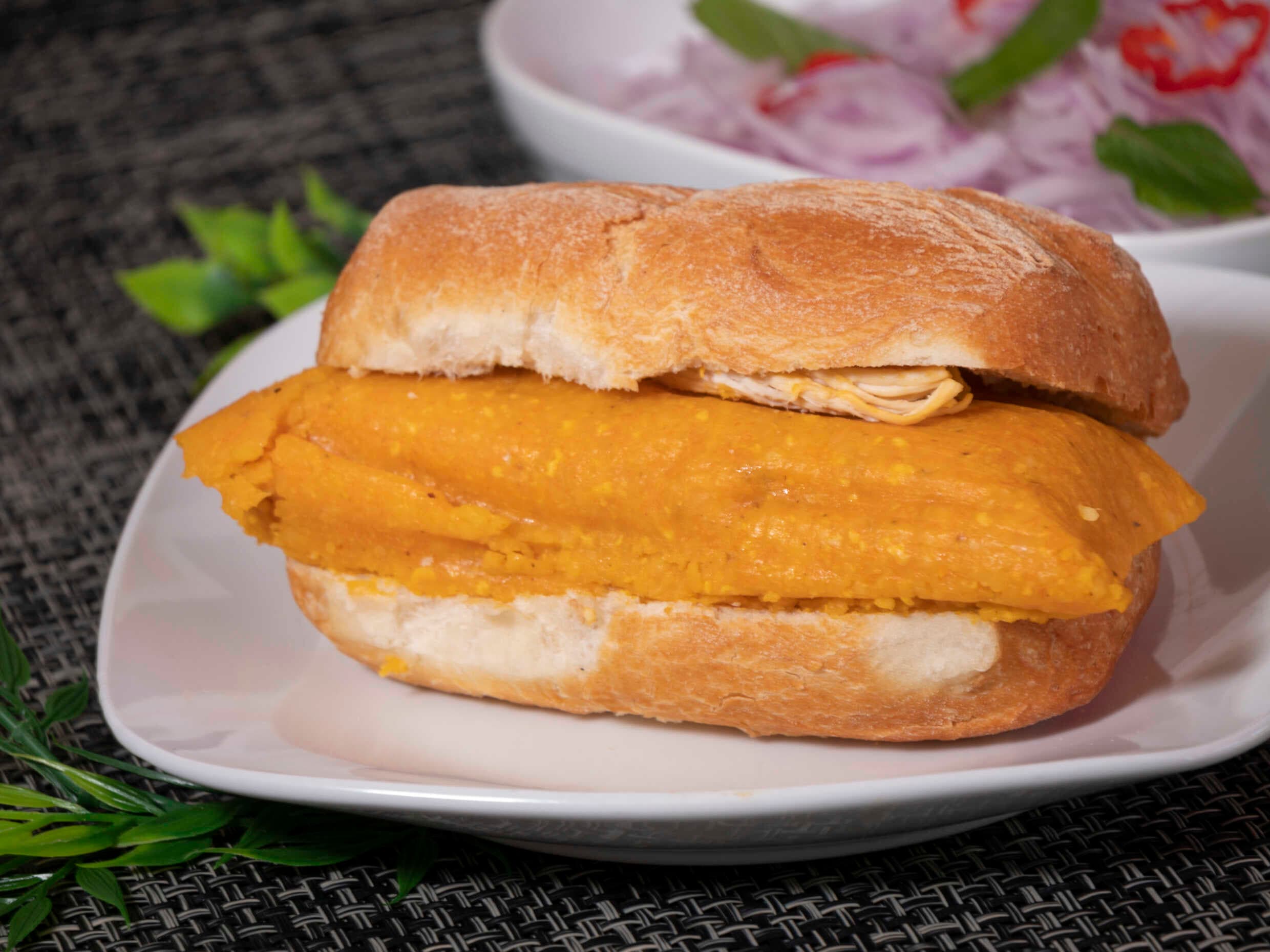 Pan Grande con Tamal