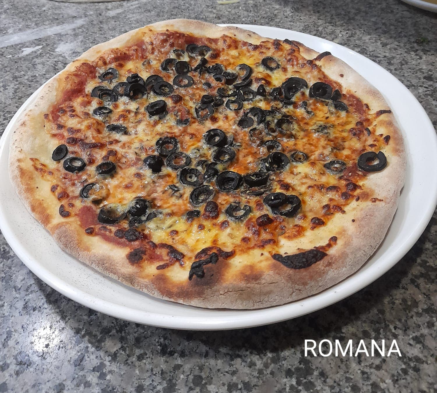 Pizza Clásica Romana