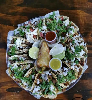 Combo 20 Taquitos y Agua de Litro
