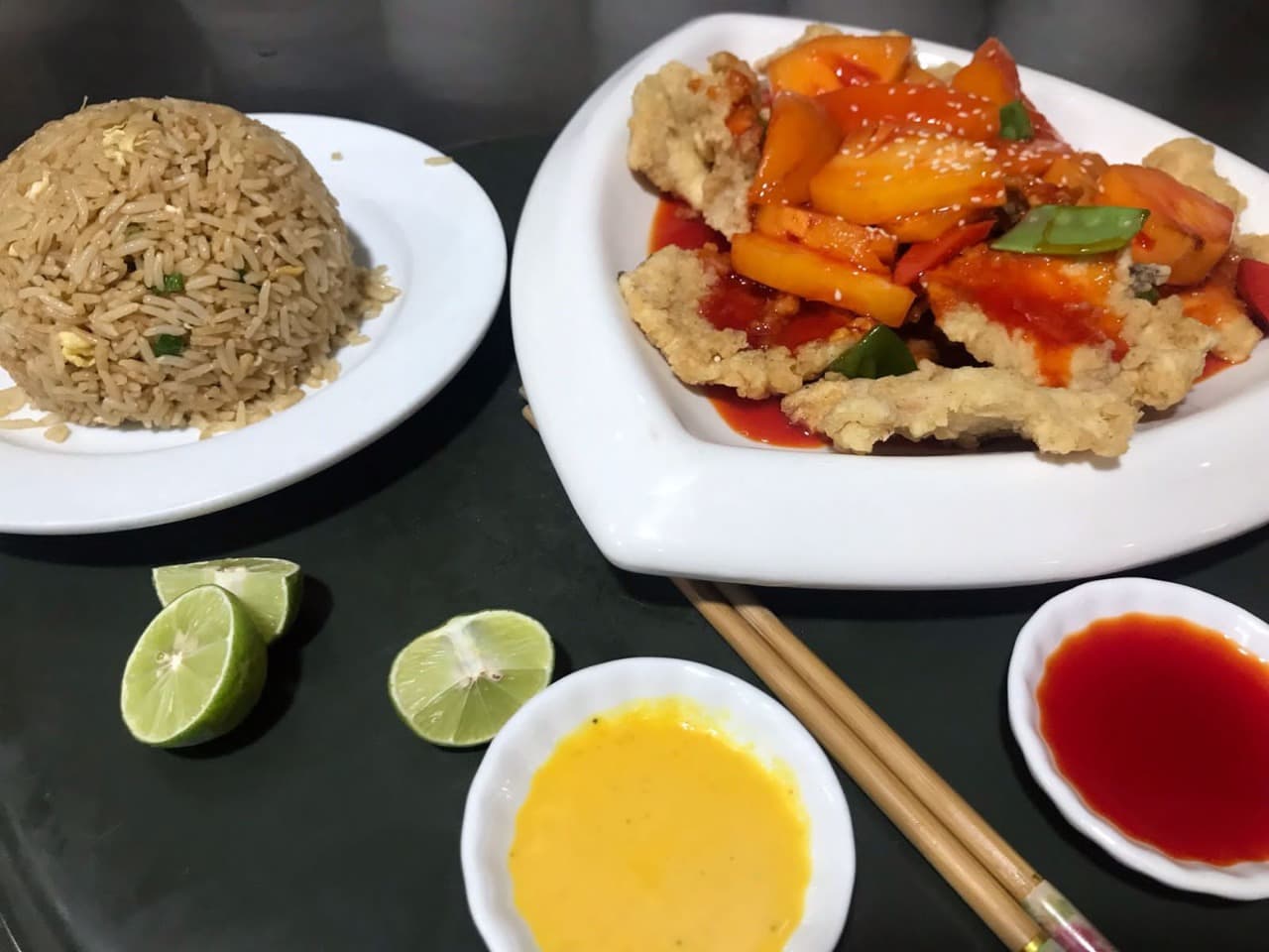 pollo tipakay y chaufa.