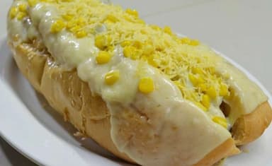 Perro Gratinado con Maíz