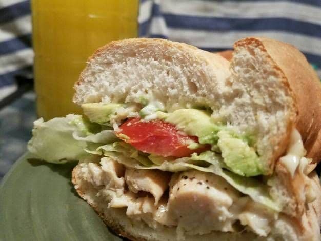 Torta Pechuga de Pollo + Papitas Fritas