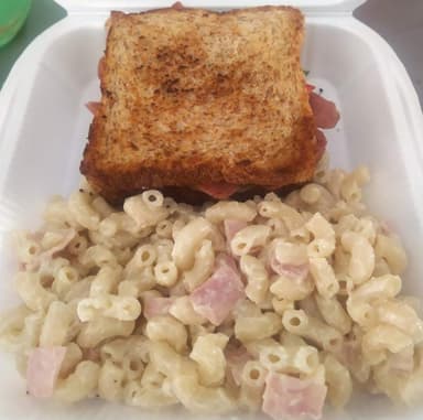 Sandwich con Sopa