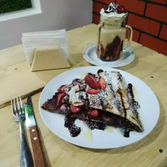 Crepa Sencilla y Frappe Clásico