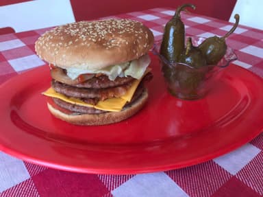 #8 Hamburguesa Tres Carnes