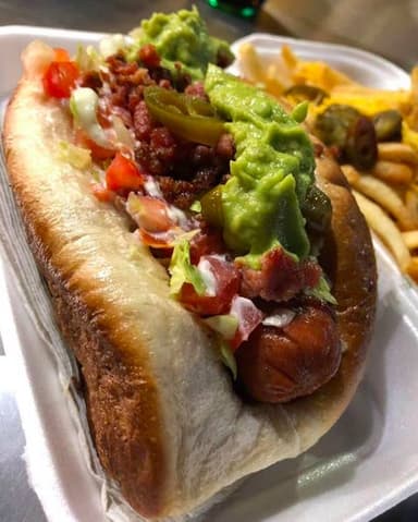 2 Hot Dog Doble Winnie + Orden de Papas