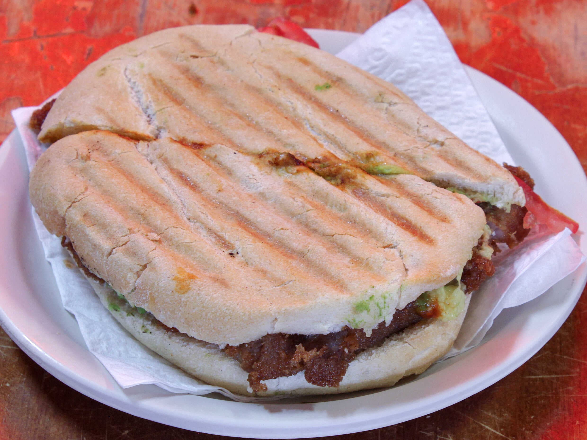 Torta de Milanesa de Res